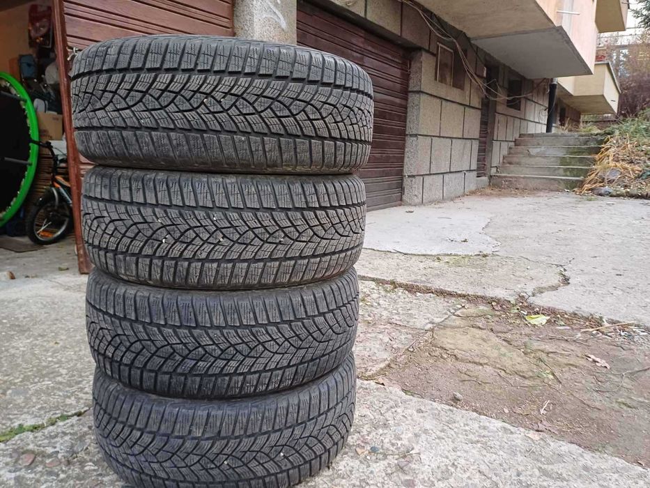 Зимни гуми Goodyear
