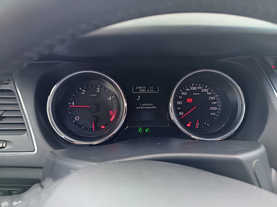 Renault Latitude 2.0 dci 2012