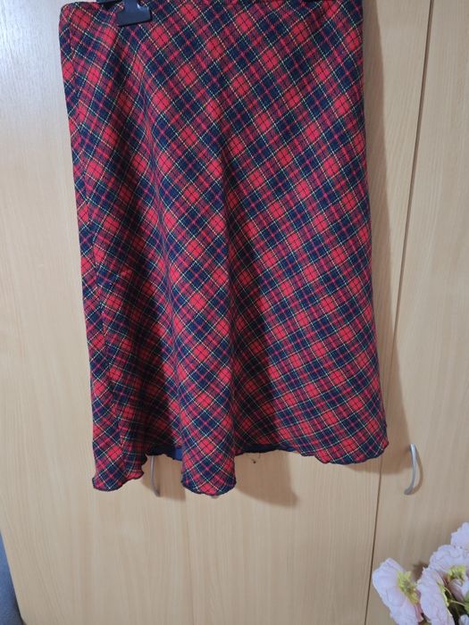 Fustă groasă elegantă