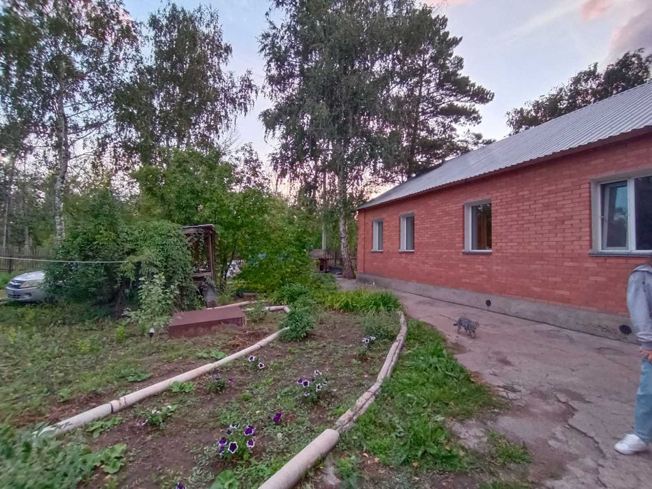 Продаю просторный дом в Пришахтинске. Помогу с ипотекой