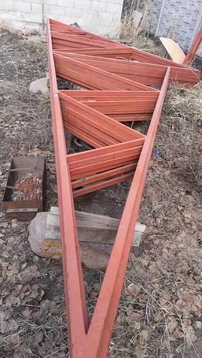 Продам  металические фермы