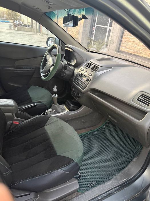 kobilt 2015  sotiladi 300 min yurgan qilip