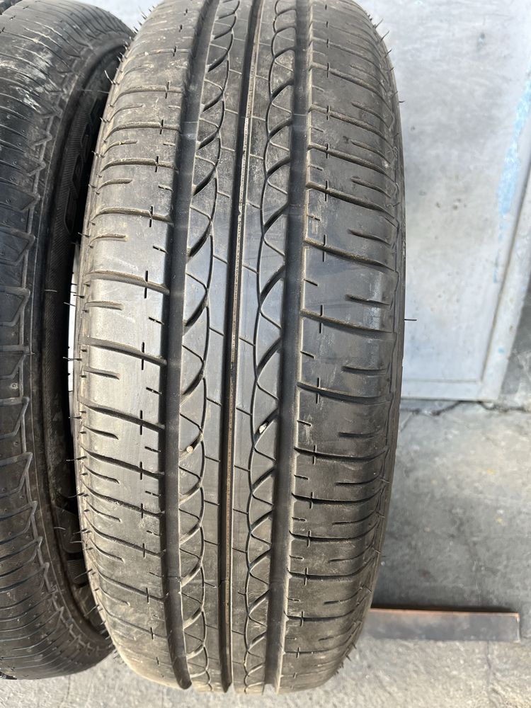 2 бр. летни гуми 185/65/15 Bridgestone DOT 1917 7,5 mm