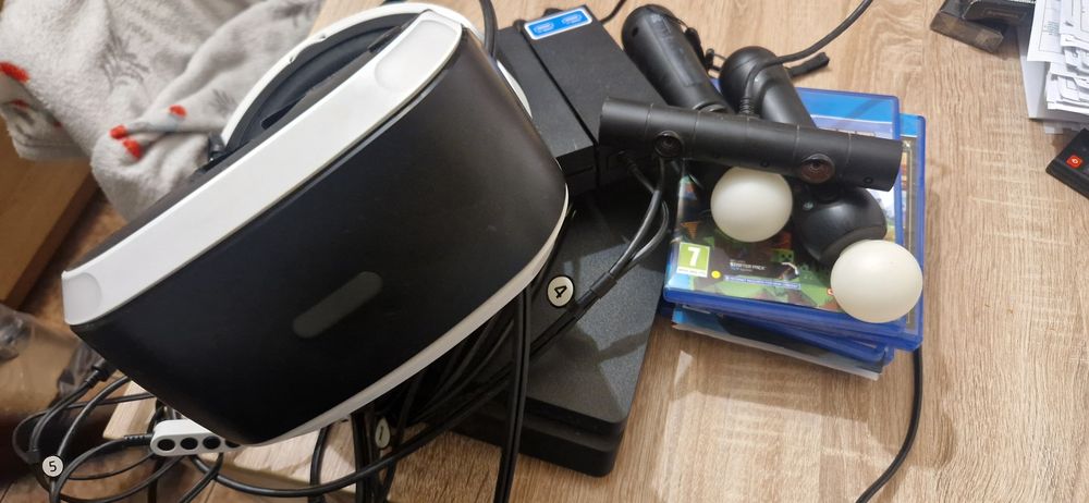 Kit PS4+VR complet+5 jocuri