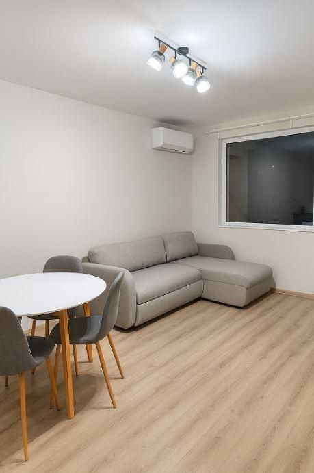 Двустаен апартамент в района на Нептун!