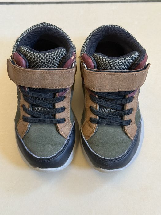 Детские ботинки 25 размер