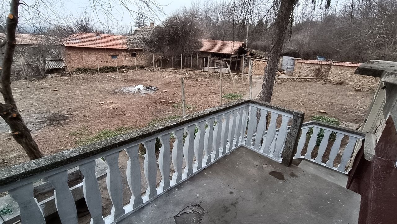 Продава се Къща в с. Лесичери, Област Велико Търново - 76 кв.м за 302 €/кв.м - Снимка #3