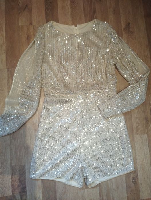 Рокля за предстоящите празници. Размер S/36.