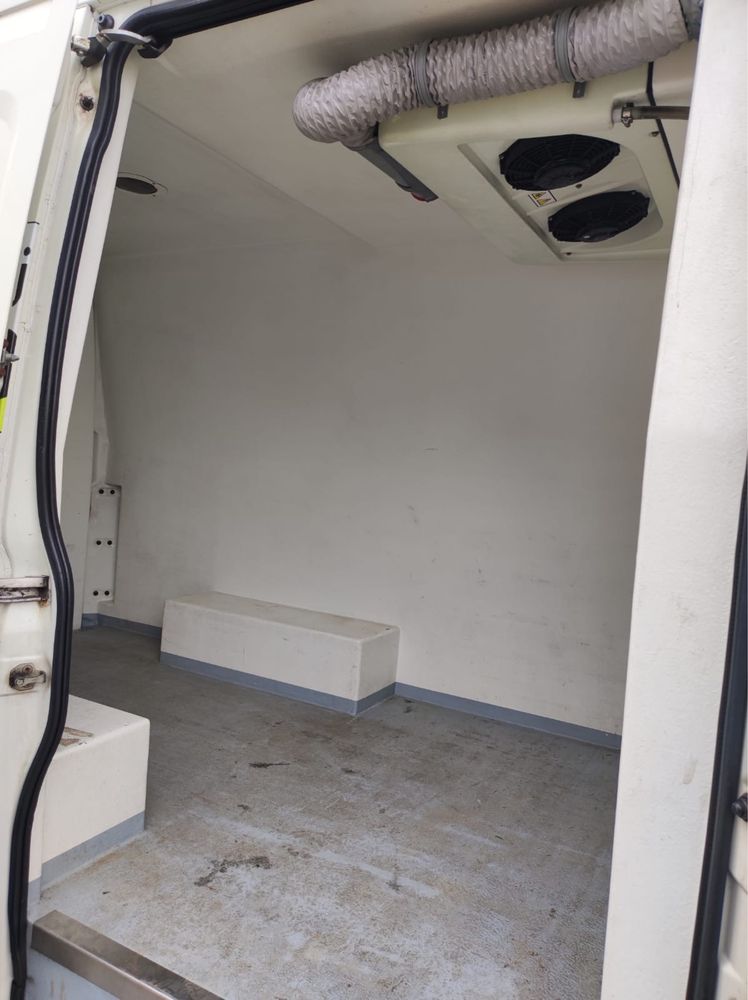 Iveco Daily autoutilitara duba frigorifica