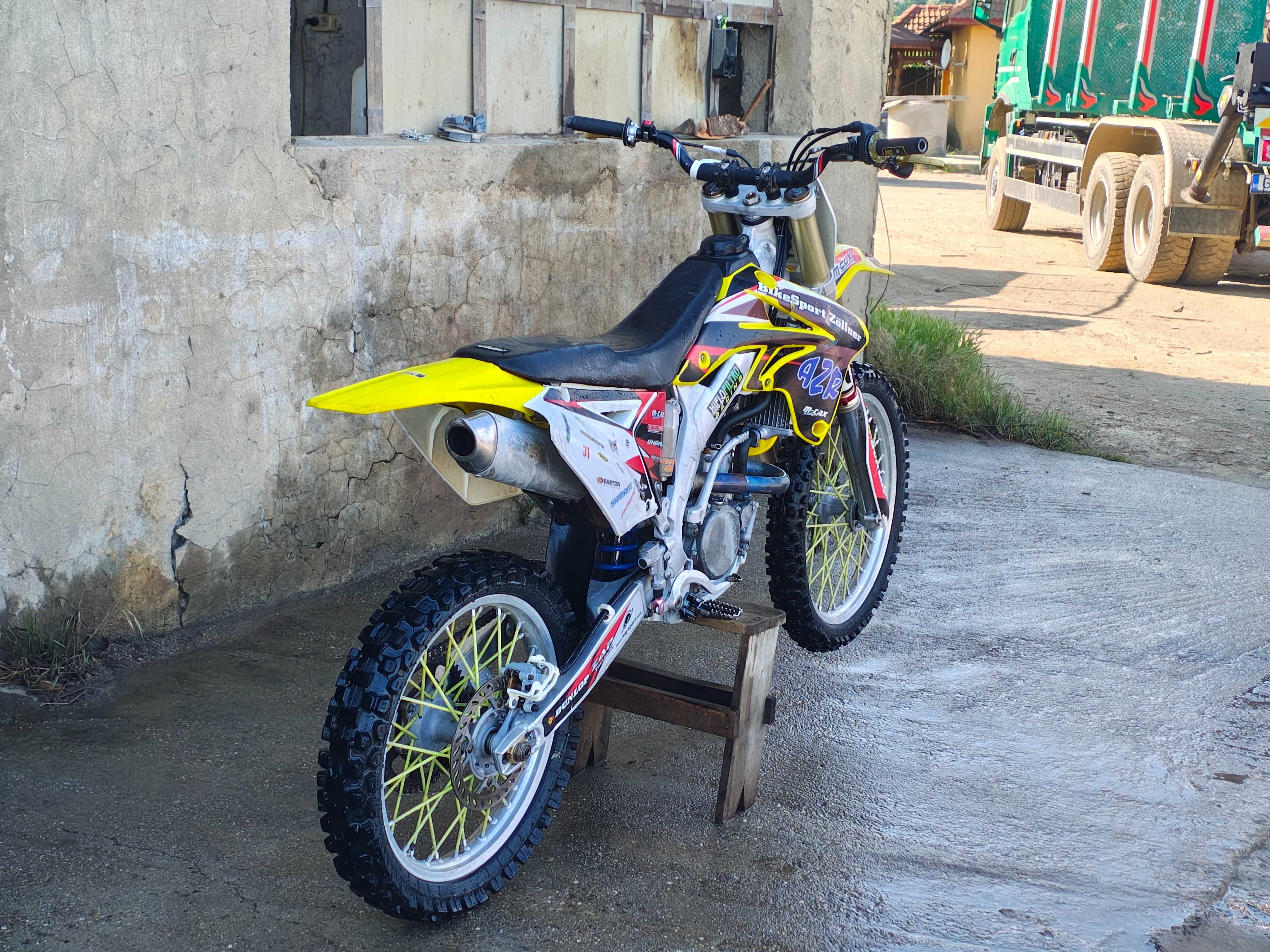 Suzuki Rmz 250 an 2009 impecabil!!