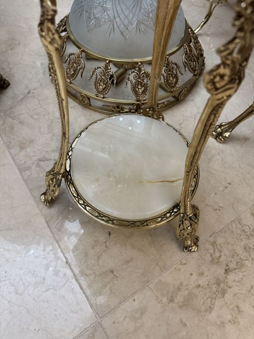 Masa din bronz cu blat din onix