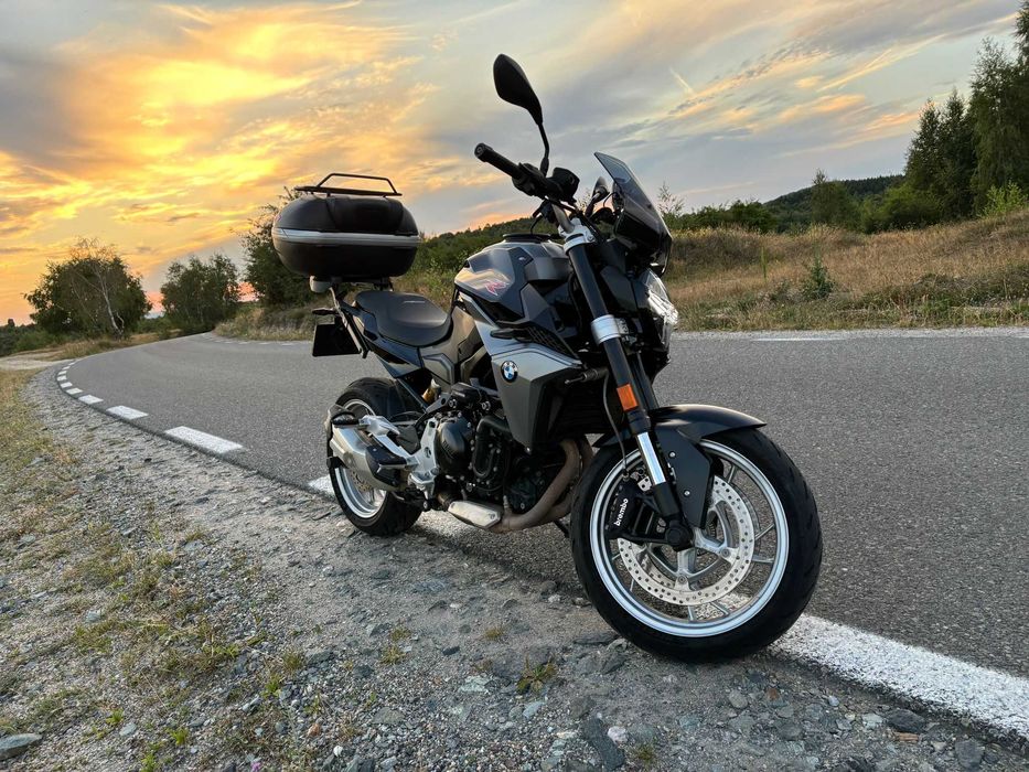 Motocicleta BMW F 900 R