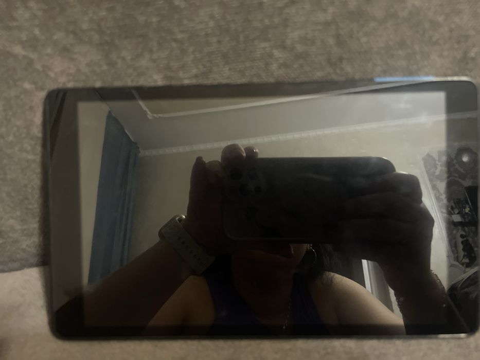 Прдам планшет Леново