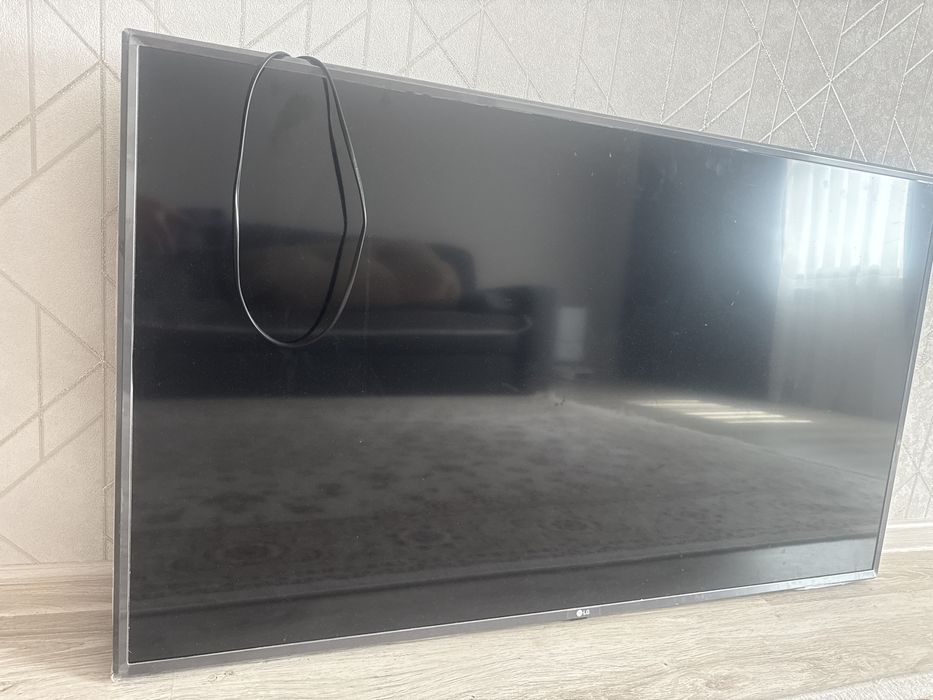 Телевизор LG продам на разбор