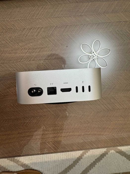 Mac Mini M4, 16GB RAM, 256GB SSD - гаранция