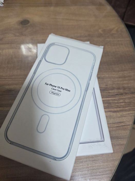 2 huse iPhone 16 pro max și o folie/150lei toate