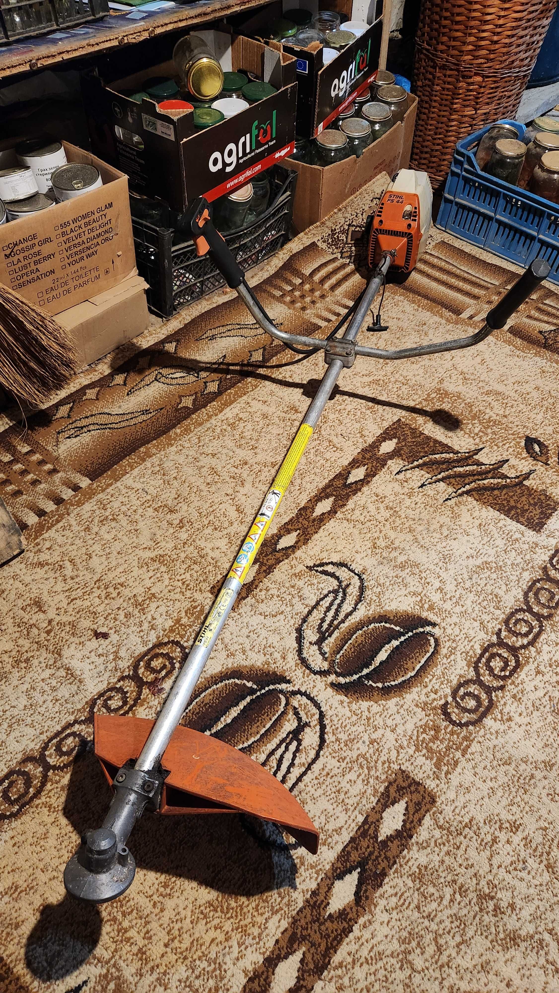 Stihl fs44 работещ