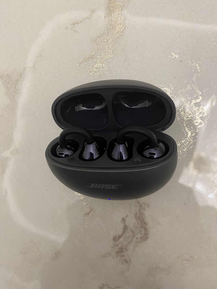 Наушники BOSE.