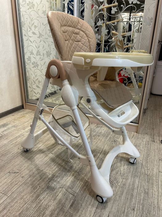Стул для кормления