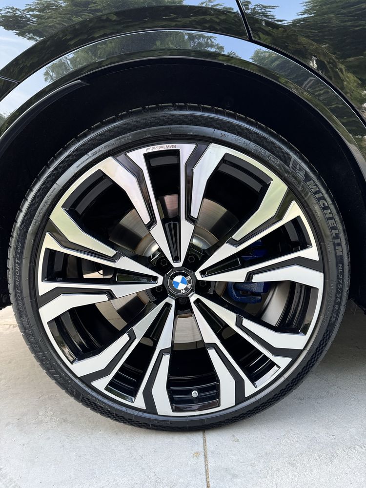 Продаётся BMW X7 M60