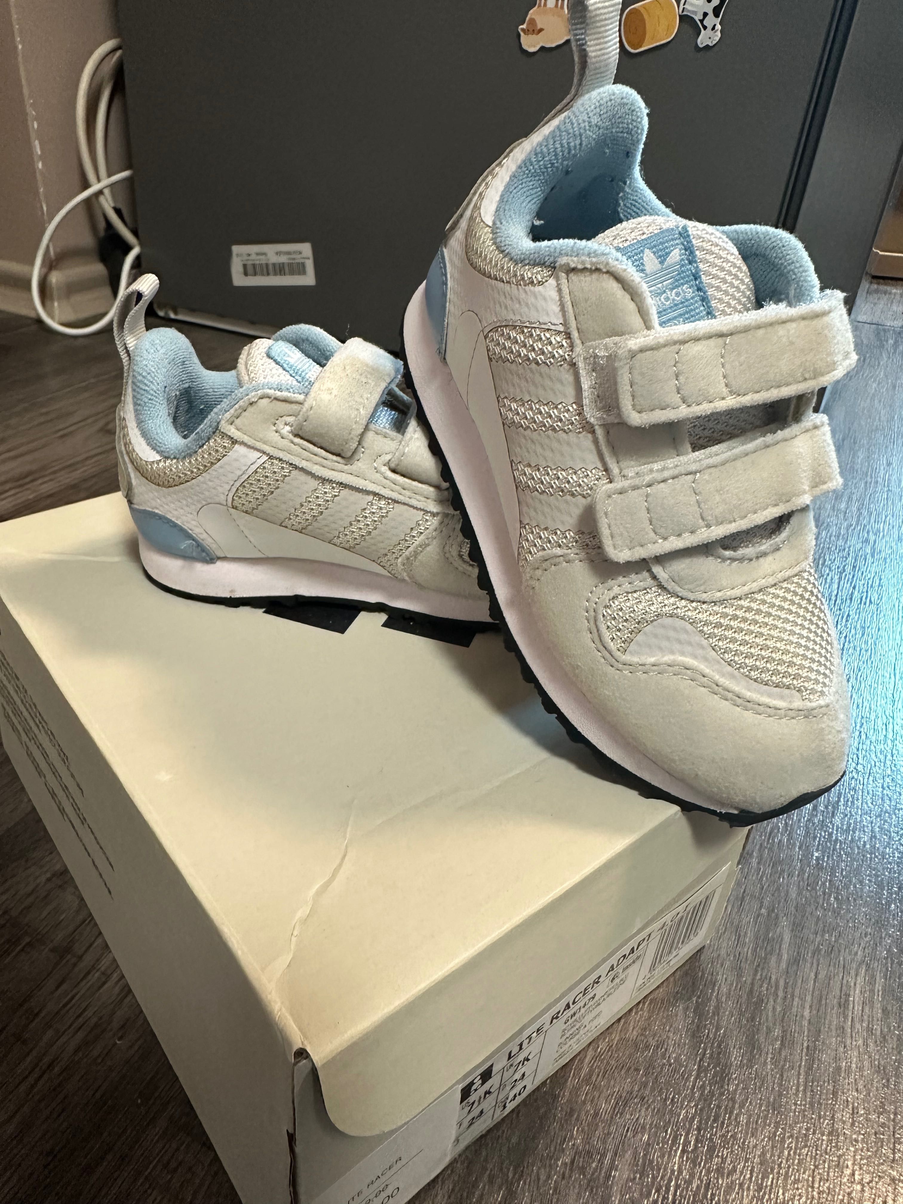 Маратонки Adidas 24 номер