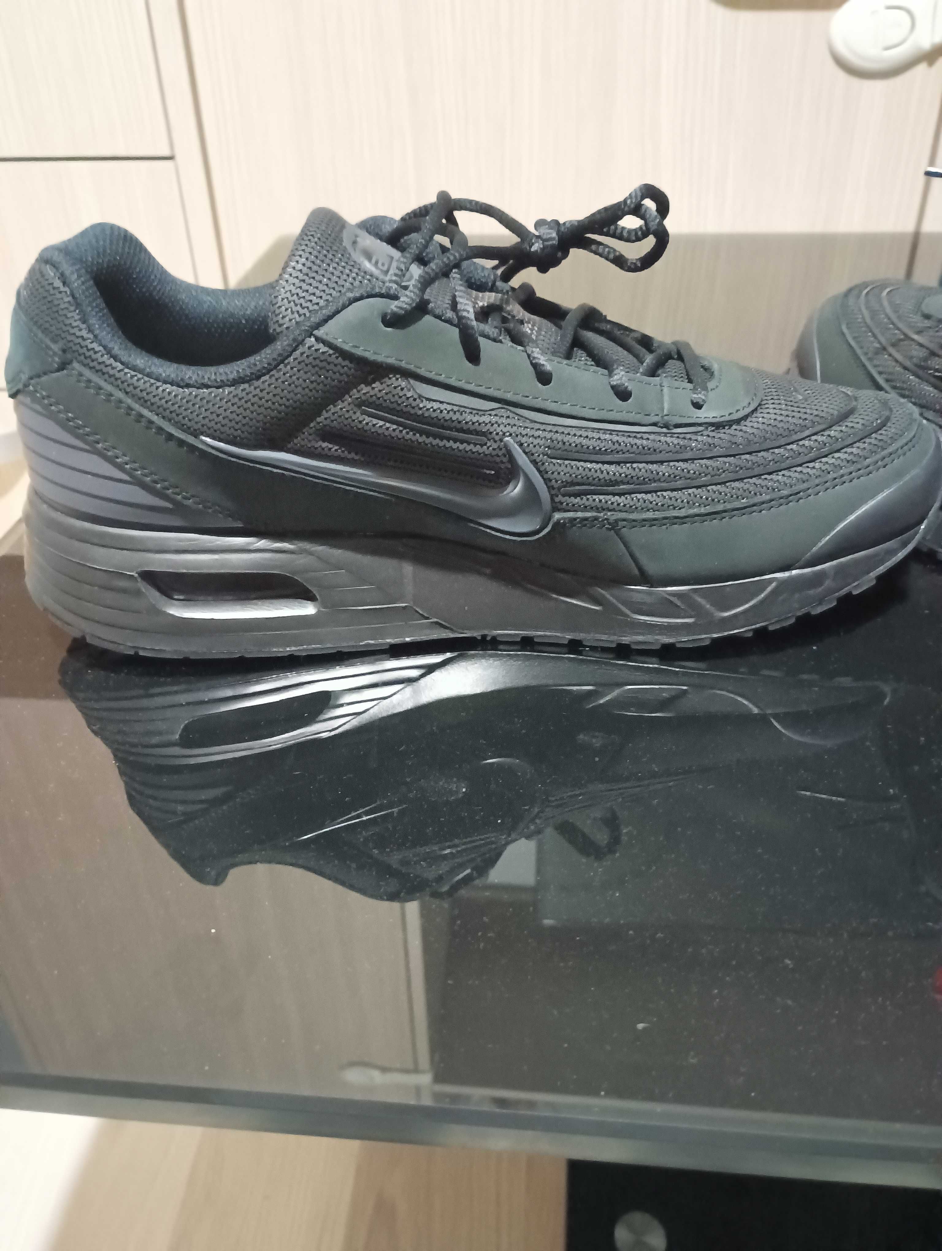 Nike air max verse 42.5