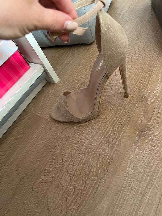 Vand  sandale  marime 35