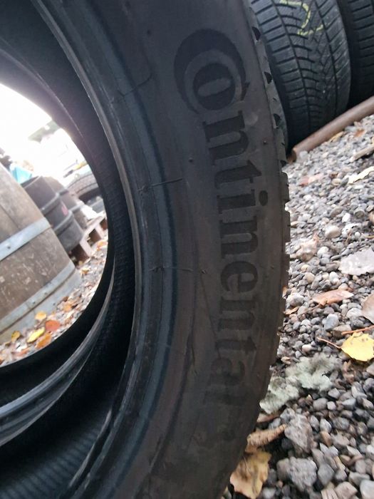 Anvelope 215/50R17 marca Continental, DOT 2022,7 mm