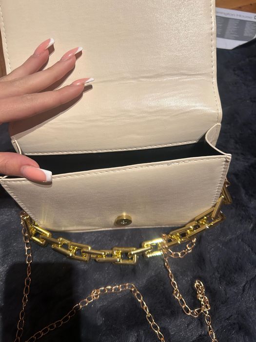 Дамска чанта (вечерна)