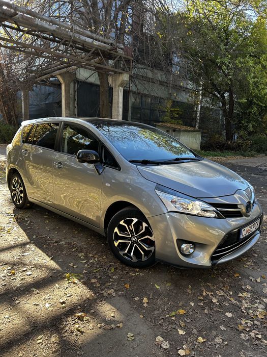 Vând Toyota Verso 2.0 D4D