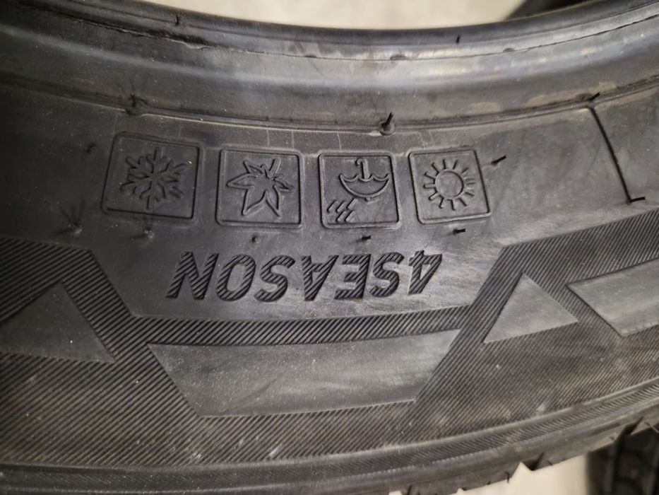 2 anvelope noi All Season Kumho 215 60 17C