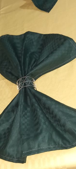 Fata de masa Damask