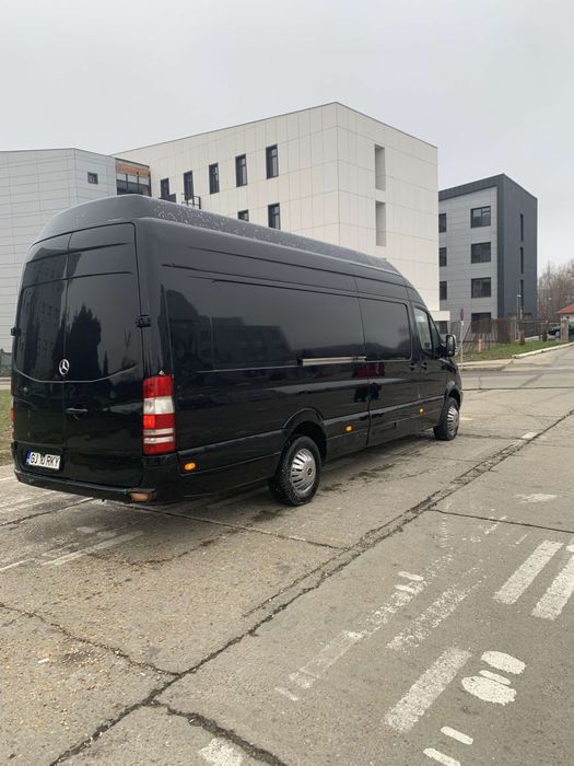 Vând Mercedes sprinter