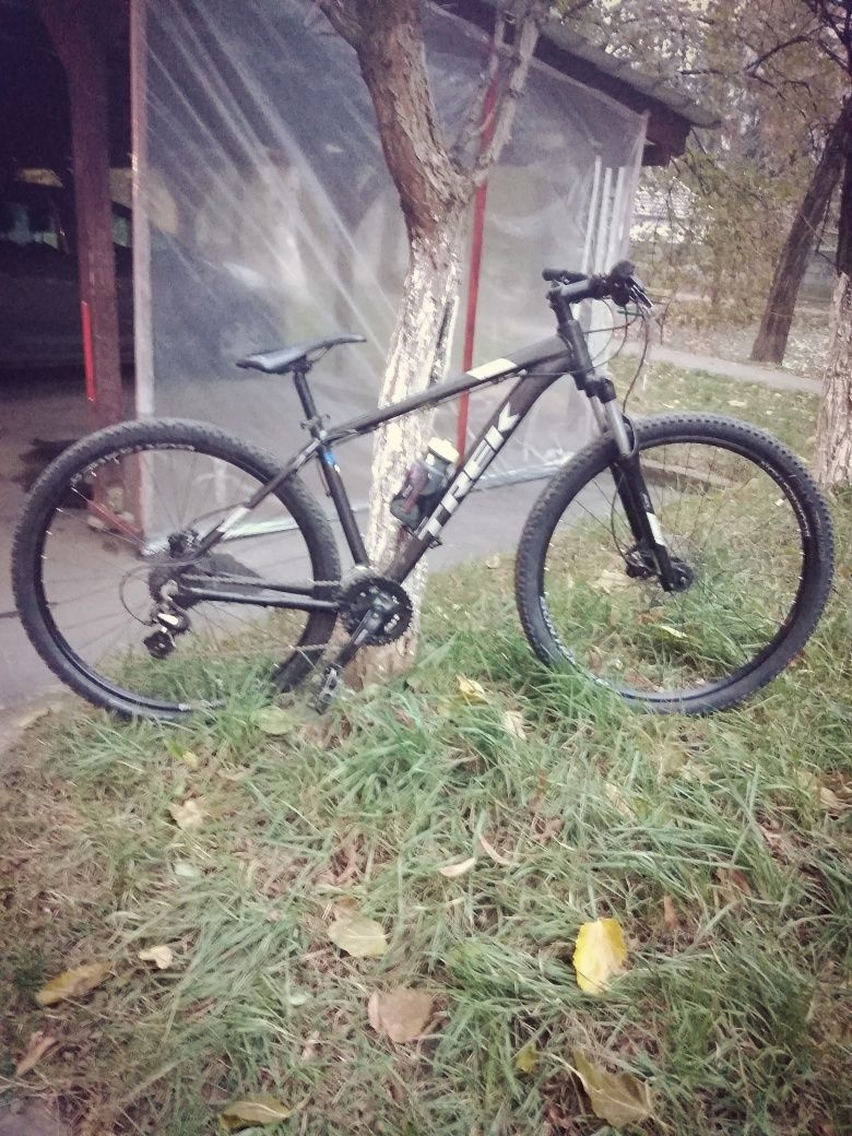 Bicicleta trek marlin 6