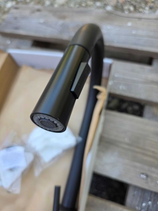 Baterie bucătărie neagră de înaltă presiune cu extensie