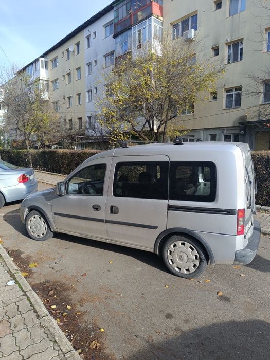 Vând Opel Combo 1.3diesel 5locuri