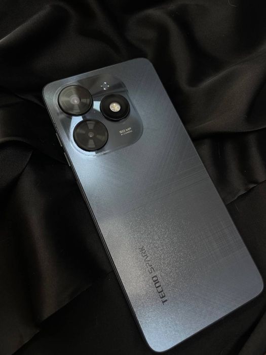 Tecno  Spark  20C