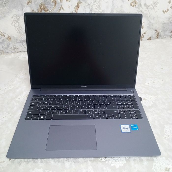 Huawei notbuk core i5