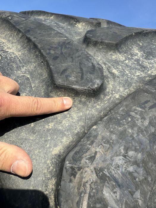 710/75r42 bkt tractor