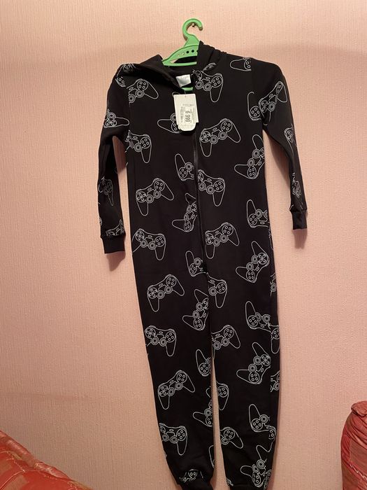 Продам кигуруми раз 152