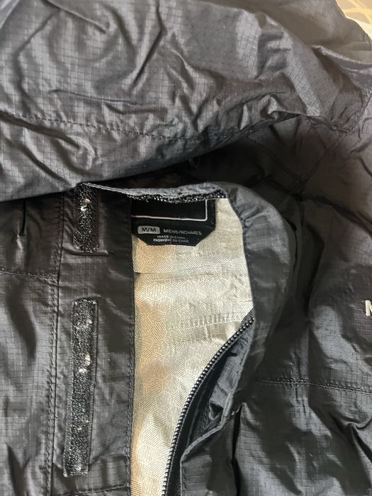 Подарявам дамски дрехи