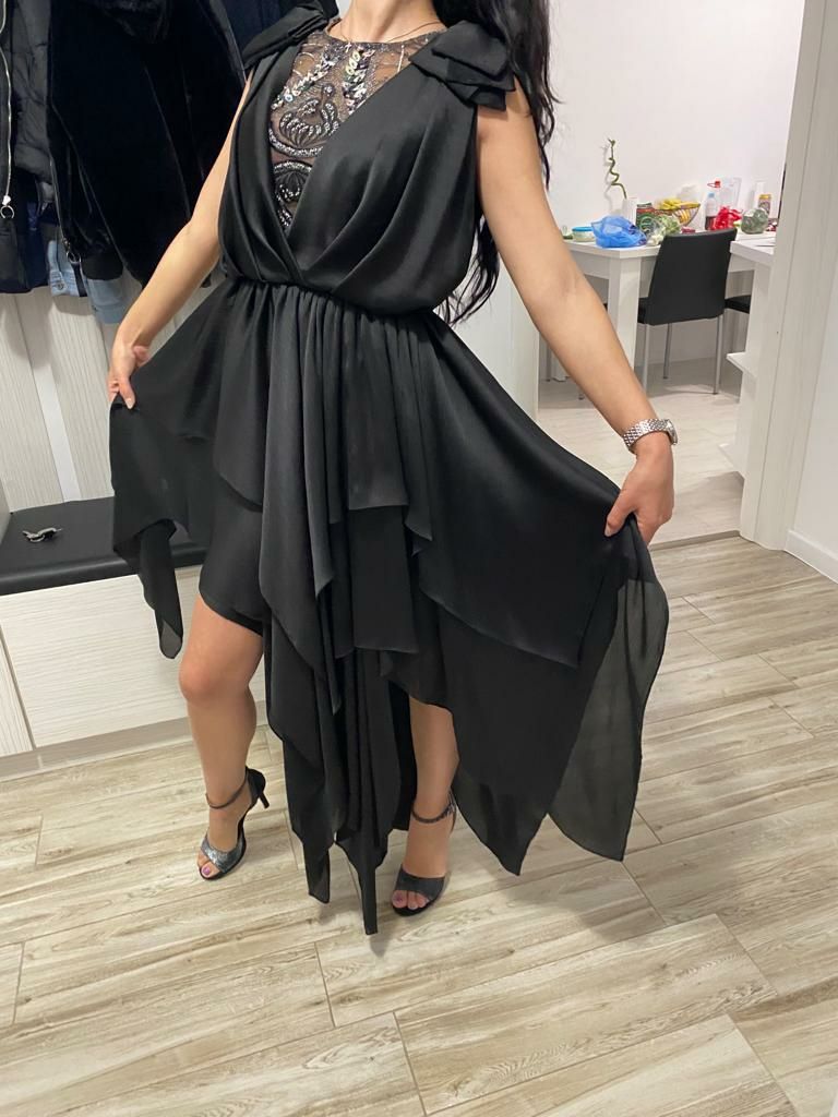 Rochie de seară deosebită!