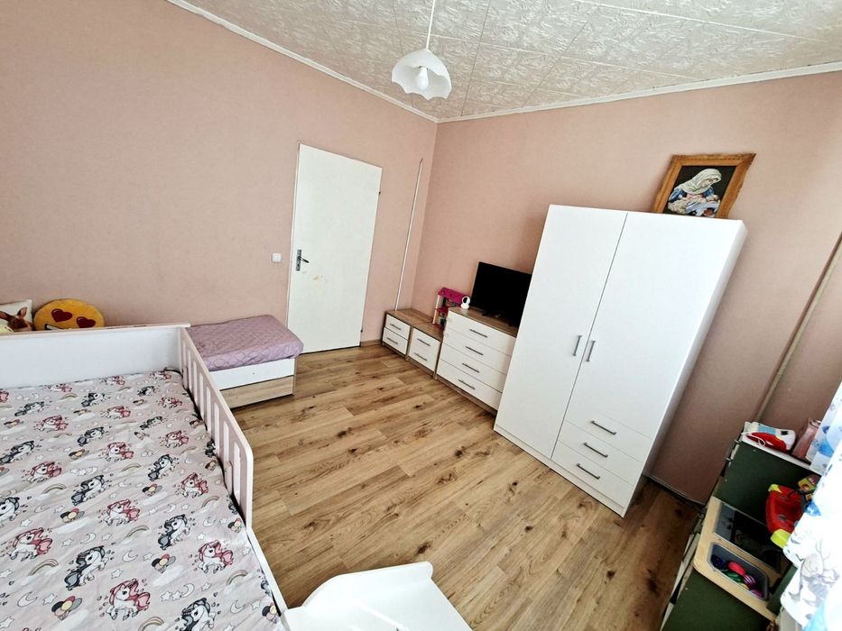 Продава се апартамент в с. Челопеч