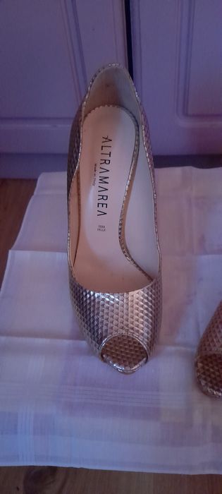 Sandale elegante piele șarpe 250ron