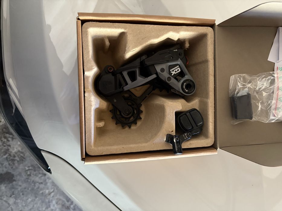 Schimbator electronic SRAM axs GX nou !