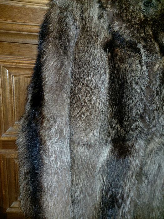Piesă Vestimentară de Blană de Raton