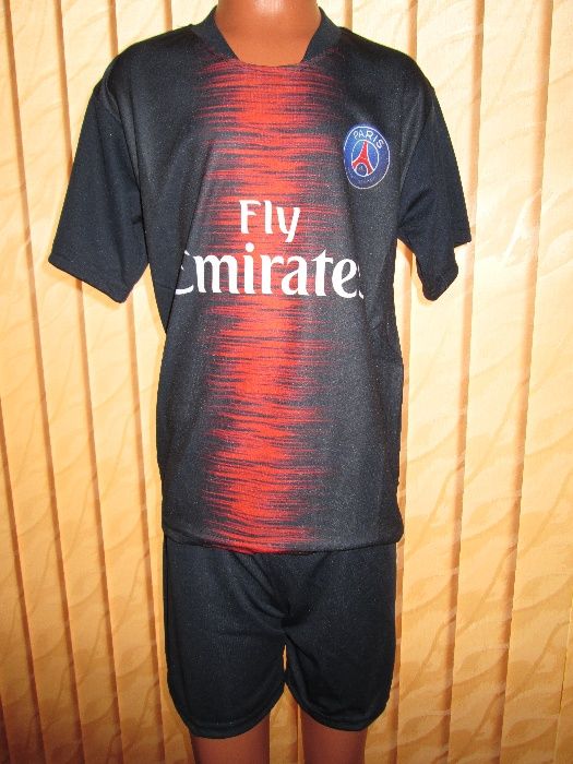 Детски екипи РЕТРО ПСЖ Неймар ХС размер / Ливърпул Салах 116 размер