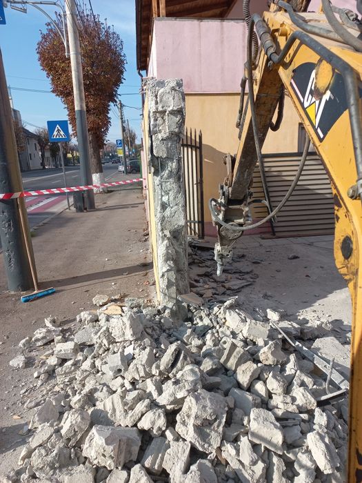 Demolari, bobcat, miniexcavator, moloz