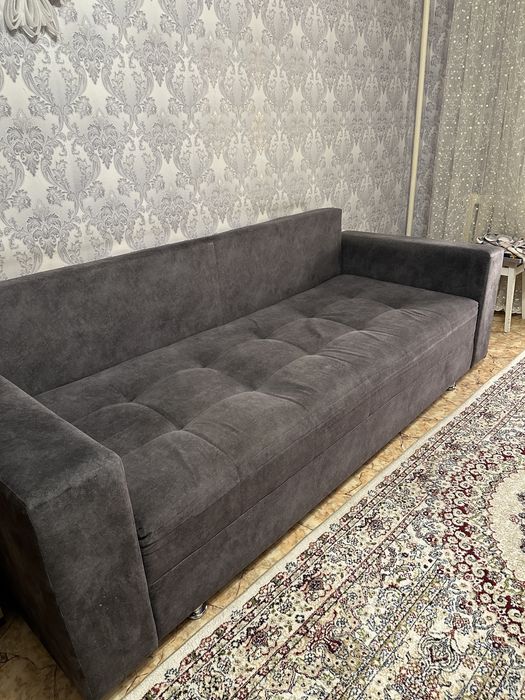Продам диван!подушки и подлакотники имеются!В отличном состоянии!