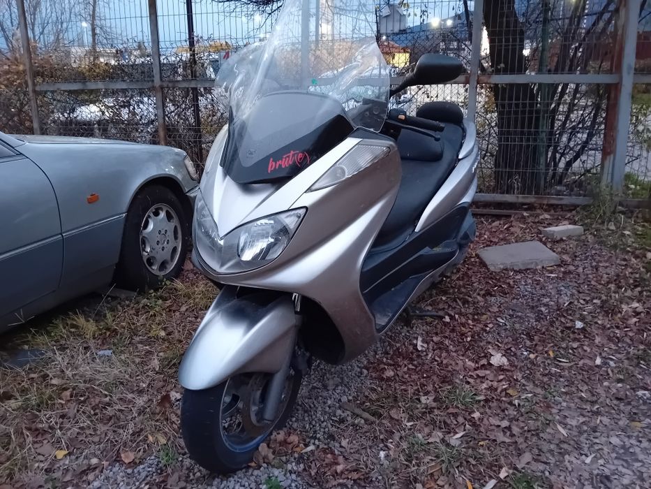 Скутер Ямаха Маджести 400